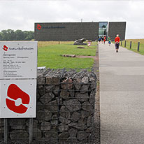 Modernes Gebäude des NaturBornholm in Aakirkeby Erlebnismuseum NaturBornholm, Aakirkeby